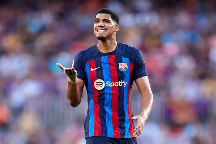 El jugador del FC Barcelona, Ronald Araujo. / EP