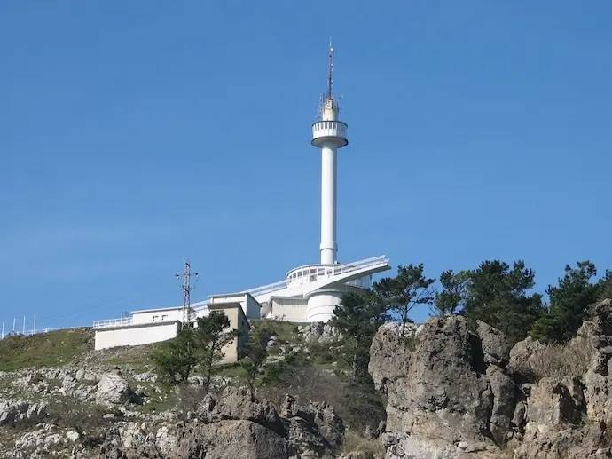 Monumento al Indiano de Pe&ntilde;a Cabarga. / A.E