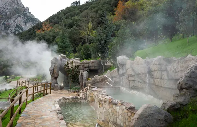 Cuevas termales en Cantabria. / B.L.H
