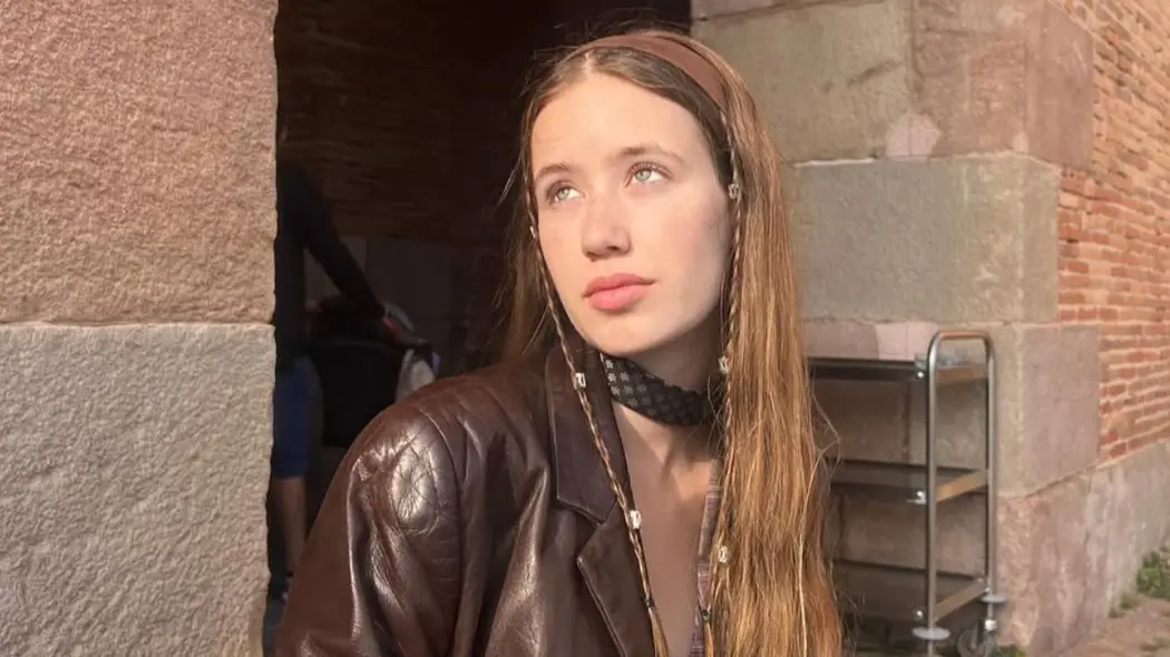 Mar&iacute;a Bernardeau, hija de Ana Duato, se estrena como protagonista en la nueva versi&oacute;n de 'F&iacute;sica o Qu&iacute;mica'. / Instagram