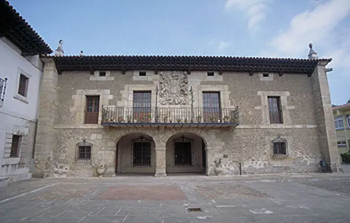 El Palacio del Marqu&eacute;s de Villapuente. / T.C