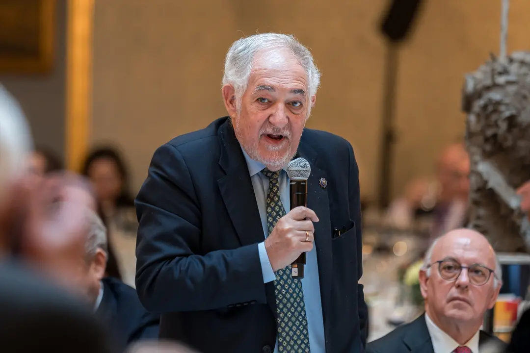 El presidente del Tribunal Constitucional, C&aacute;ndido Conde-Pumpido, interviene durante un acto. / Diego Radam&eacute;s