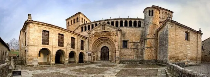 La Colegiata de Santa Juliana. / T.C