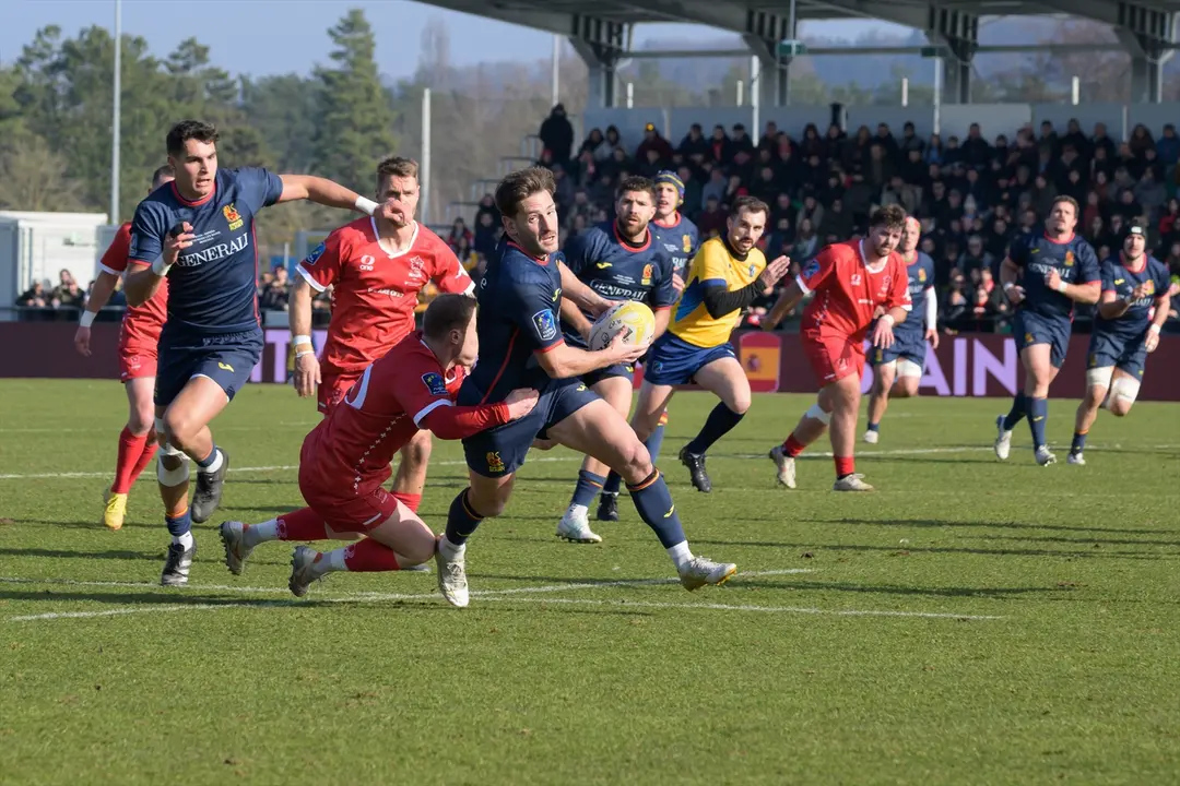 La selecci&oacute;n espa&ntilde;ola masculina de rugby ante Suiza. / DODDSIEPHOTO