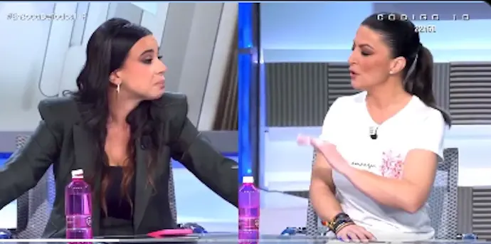 Sara Santaolalla (i) y Macarena Olona (d). / Redx