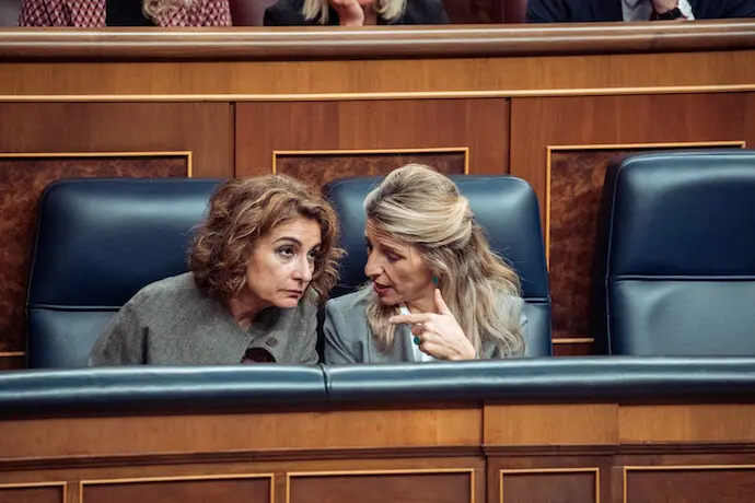 Gobierno dividido: Yolanda D&iacute;az y Mar&iacute;a Jes&uacute;s Montero enfrentadas por la tributaci&oacute;n del SMI. / EP