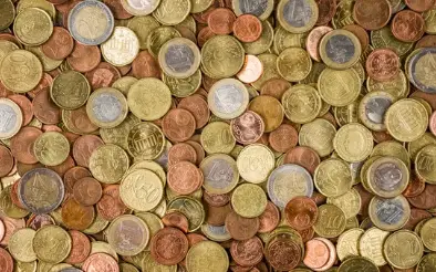 Varias monedas actuales de diferente valor. / A.S.