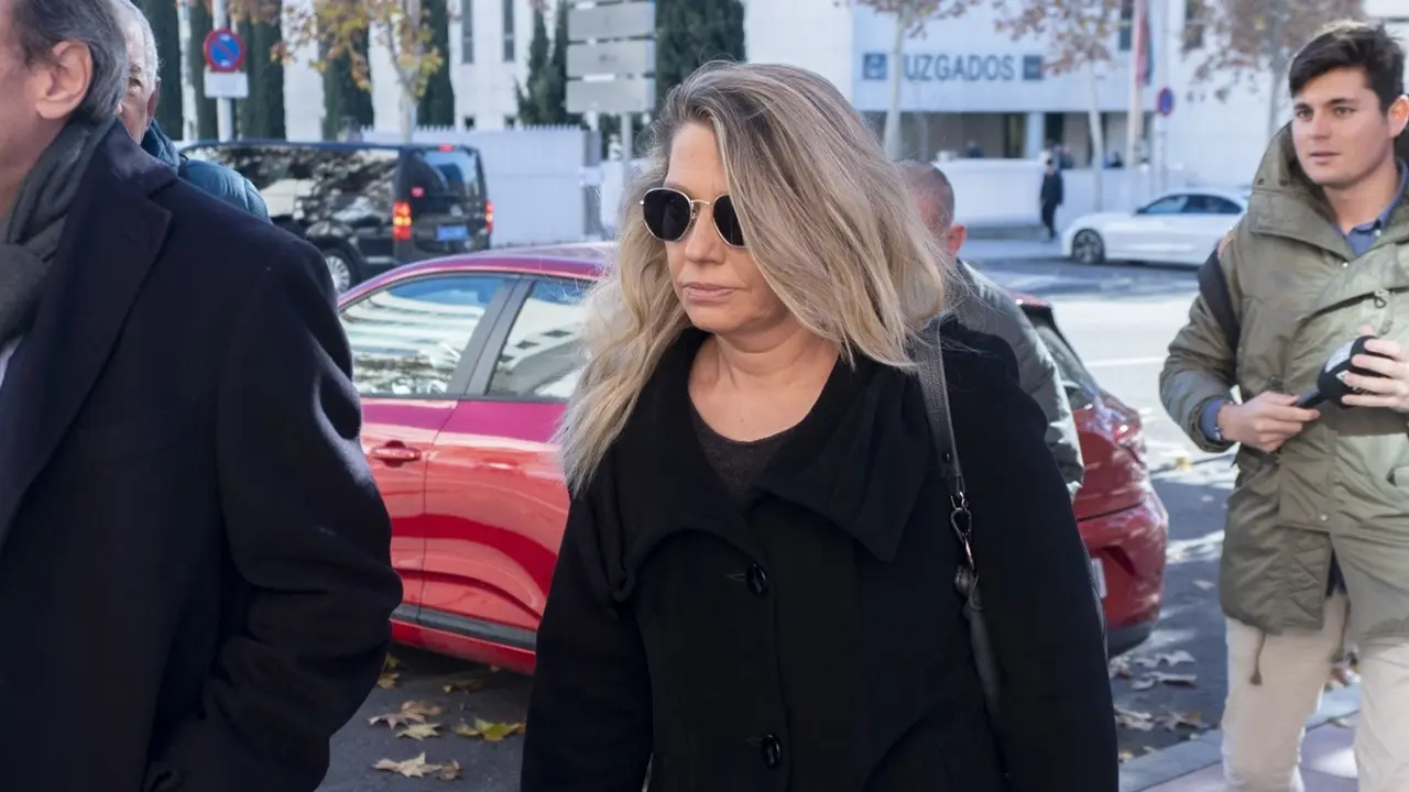 La asesora de Moncloa, Cristina &Aacute;lvarez, a su llegada a los juzgados de Plaza Castilla. / Alberto Ortega