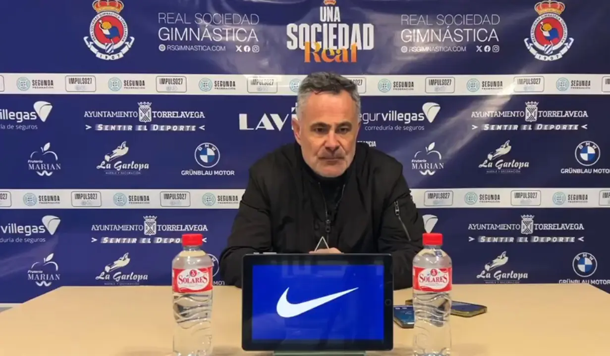 El t&eacute;cnico de la Gimn&aacute;stica de Torrelavega, Manu Calleja. / RSGT