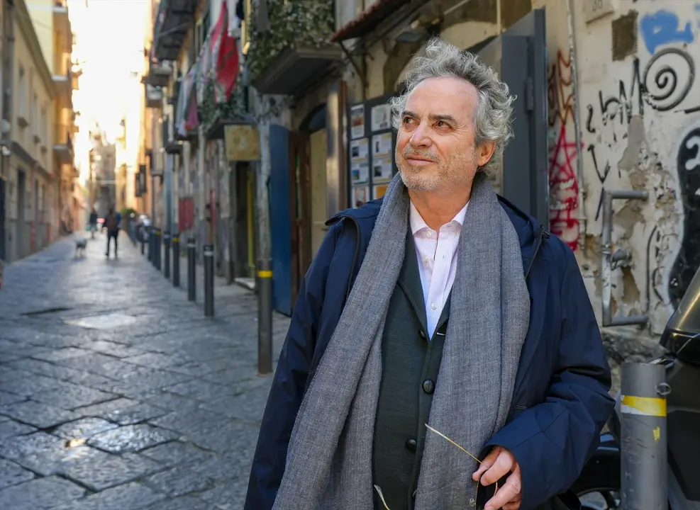El escritor Ildefonso Falcones, en N&aacute;poles. / MIQUEL OLIV&Eacute;