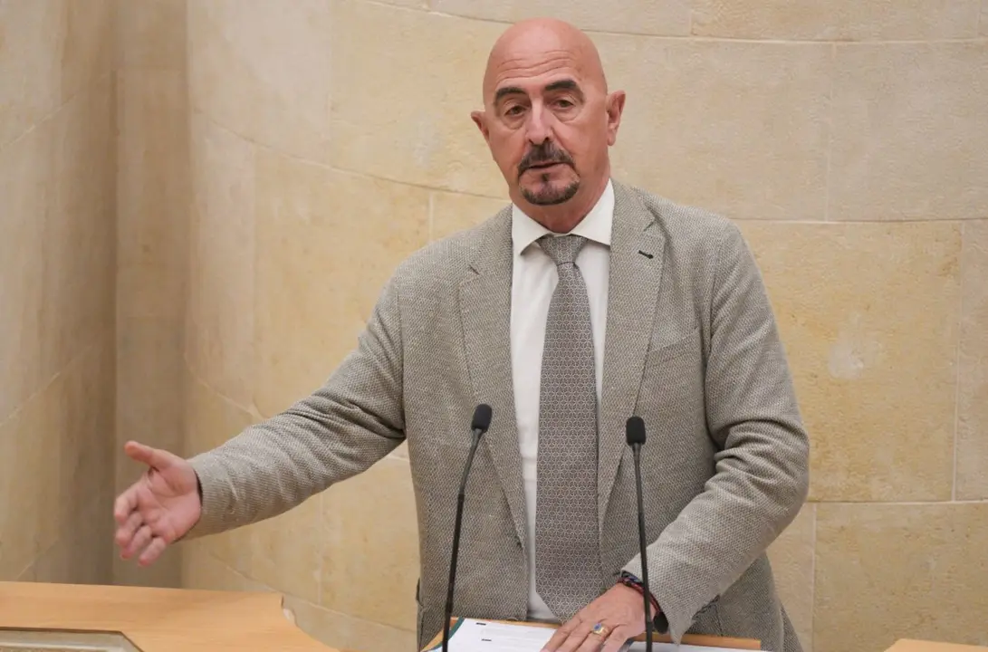 El consejero de Salud del Gobierno de Cantabria, C&eacute;sar Pascual. / AlertA