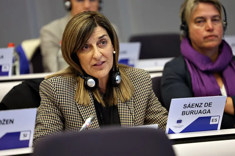 La presidenta de Cantabria, Mar&iacute;a Jos&eacute; S&aacute;enz de Buruaga, interviene en el Pleno del Comit&eacute; de las Regiones. / John Thys