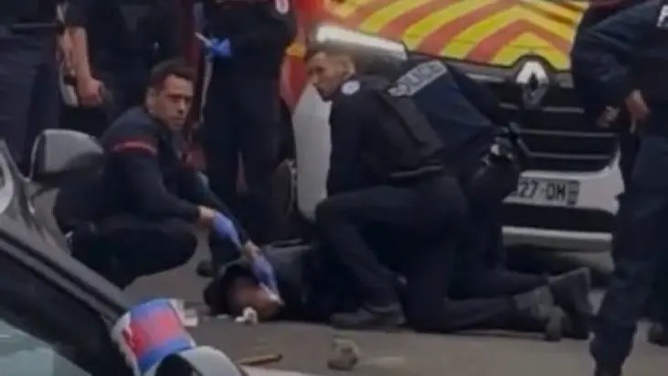 Las autoridades en el lugar del incidente. / X