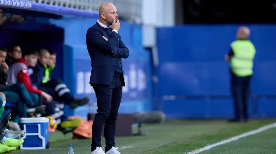 Jos&eacute; Alberto durante el partido frente al Eibar. / L.H.