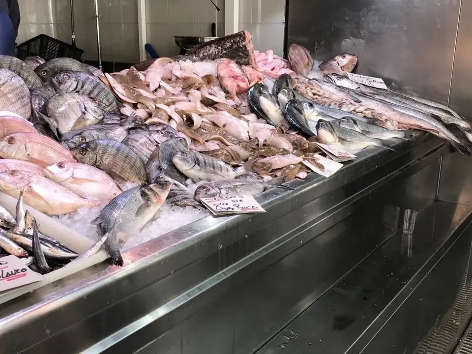 Varios pescados en la nevera de un mercado. / EP / Archivo