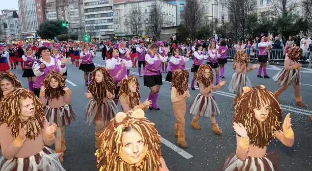 Desfile Carnaval en Santander. / Alerta