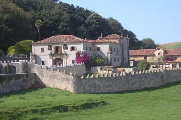 Palacio de los Condes de Isla-Fern&aacute;ndez en Isla. / A.E.