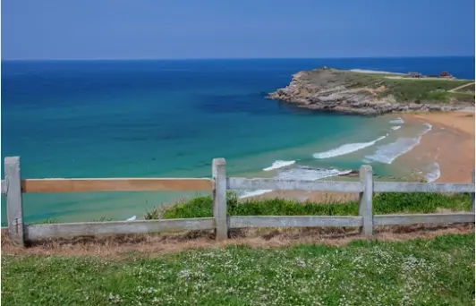 Suances atrae por sus playas pero antes tuvo otra historia. / A.S.