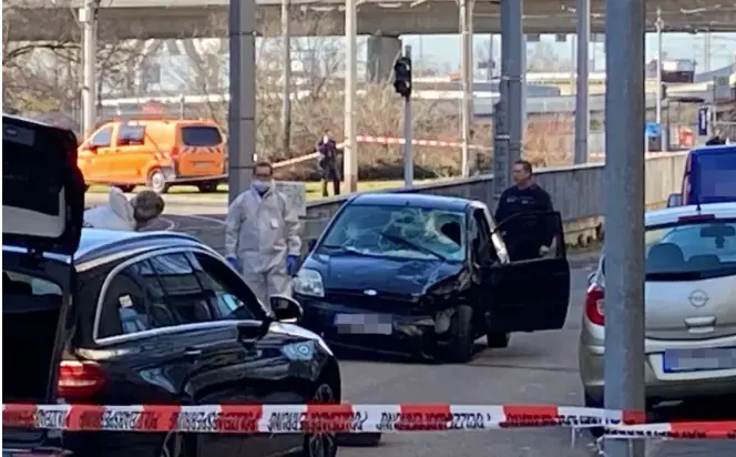 La polic&iacute;a ha incautado el presunto coche que el lunes atraves&oacute; el centro de la ciudad de Mannheim y embisti&oacute; a una multitud.