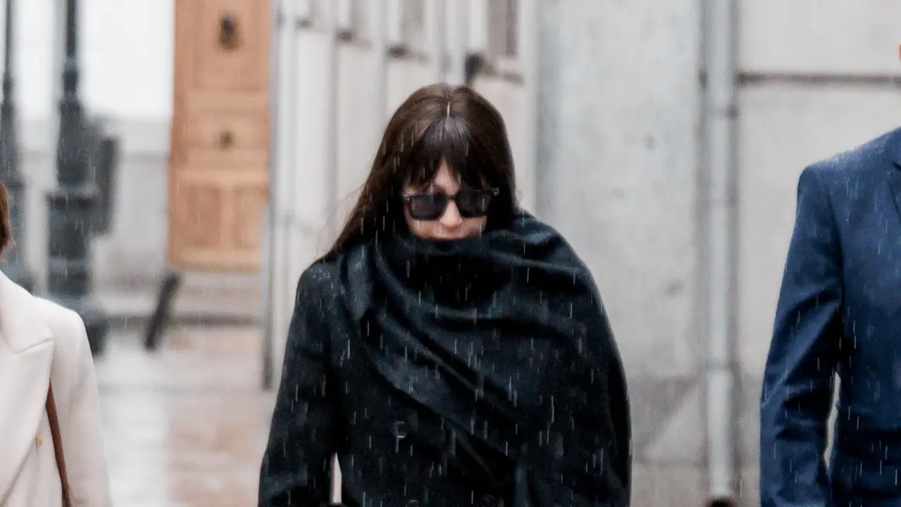 La expareja de &Aacute;balos, J&eacute;ssica Rodr&iacute;guez, a su llegada al Tribunal Supremo. / Carlos Luj&aacute;n