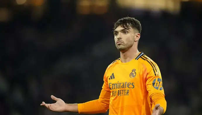 El jugador del Real Madrid, Ra&uacute;l Asencio. / x
