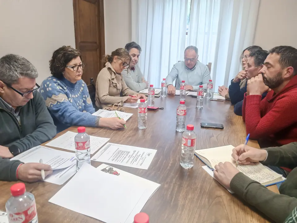 Los concejales de la Corporaci&oacute;n de Cabez&oacute;n de la Sal. / A. Del Saja