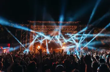 Varias personas disfrutan de un concierto. / A.S.