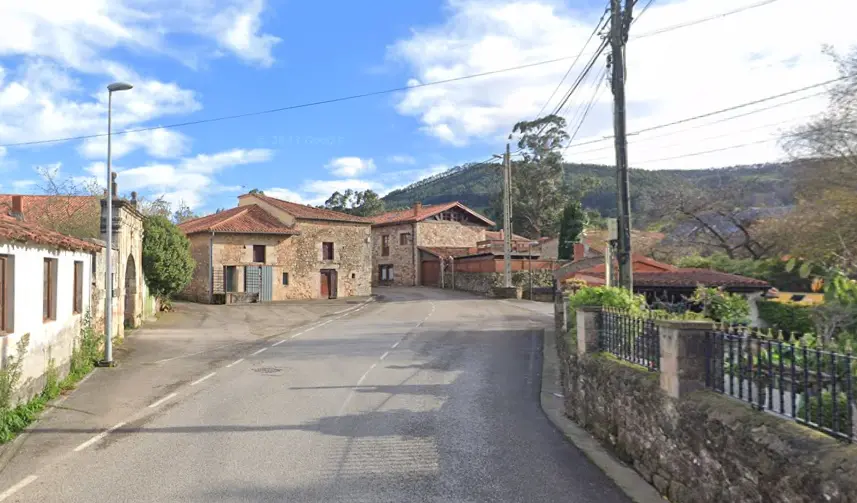 Una de las calles de Vi&eacute;rnoles. / G.M
