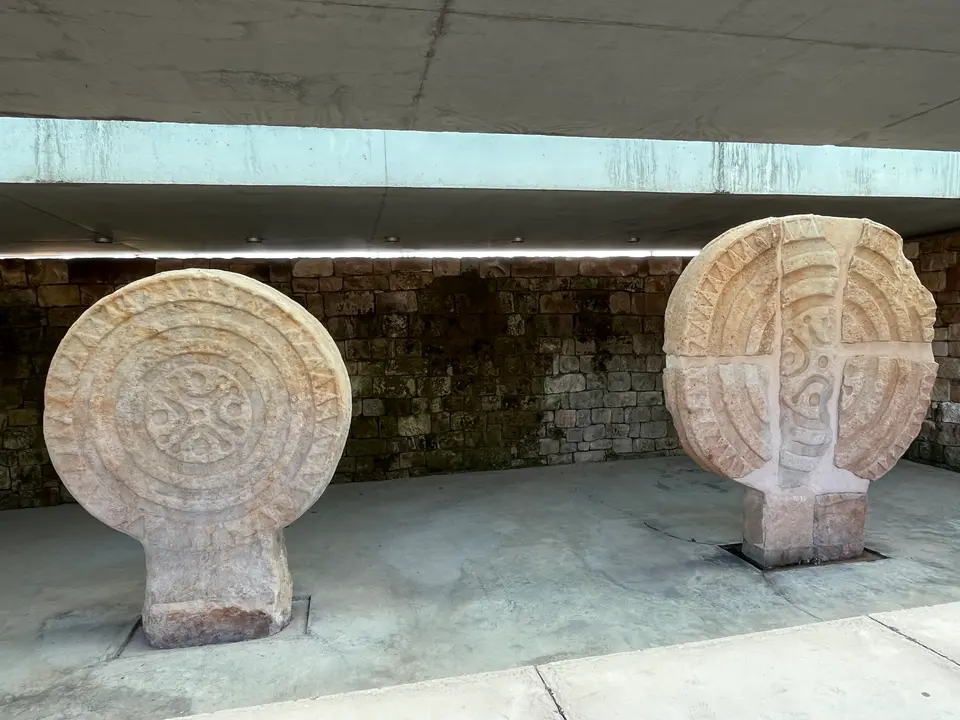 El parque de las estelas de barros. / X