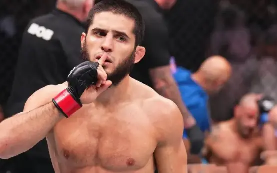 Islam Makhachev durante una pelea. / Islam Makhachev