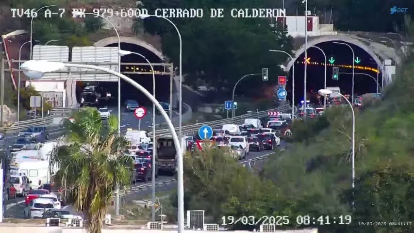 Tr&aacute;fico en la zona del accidente. / DGT
