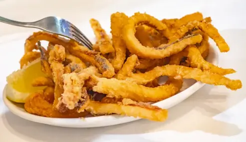Un plato de rabas, un alimento perfecto ara picar. / A.S.