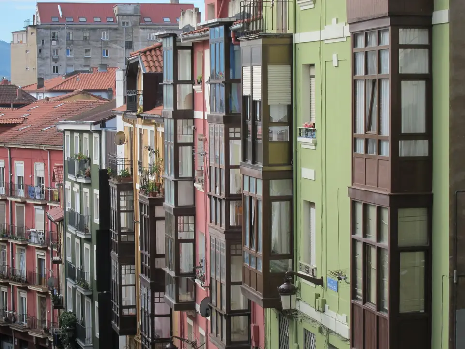 El porcentaje de viviendas okupadas en venta en Cantabria alcanza el 1,2%, seg&uacute;n el estudio. / Alerta