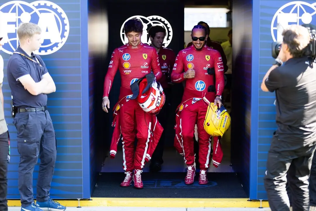 Charles Leclerc y Lewis Hamilton con Ferrari. / EP