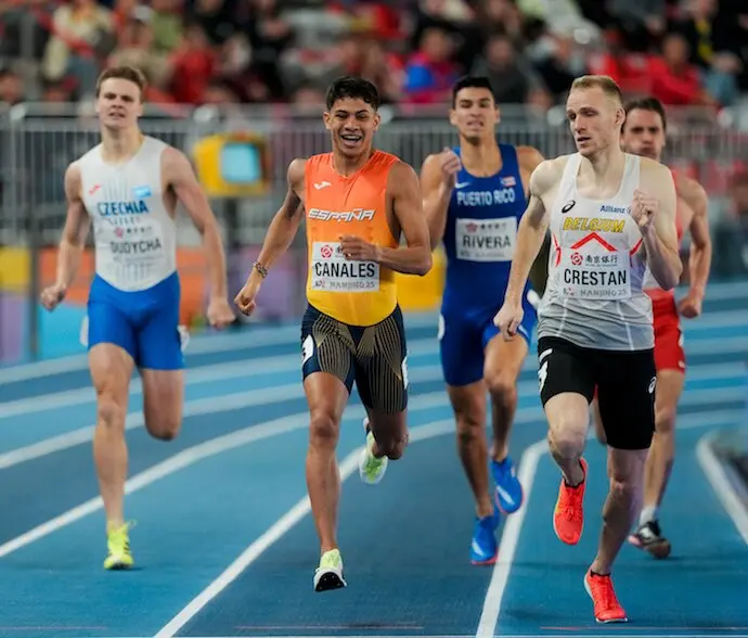 Josu&eacute; Canales pasa a la final de los 800 metros del Mundial de pista cubierta. / RFEA