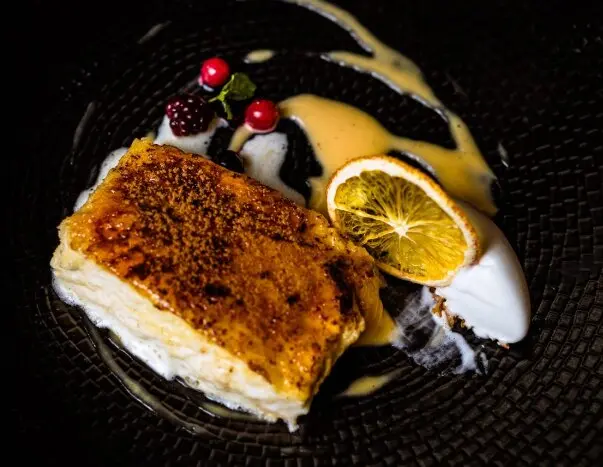 Tostada de pan brioche con helado de lima. / IG