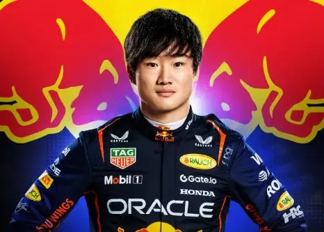 Anuncio de Tsunoda con Red Bull. / F1