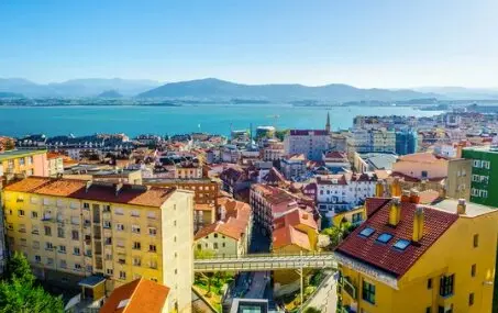 Vista a&eacute;rea de Santander desde el funicular. / A.S.