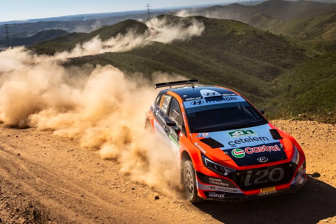 Dani Sordo remonta hasta la segunda plaza. / HYUNDAI X