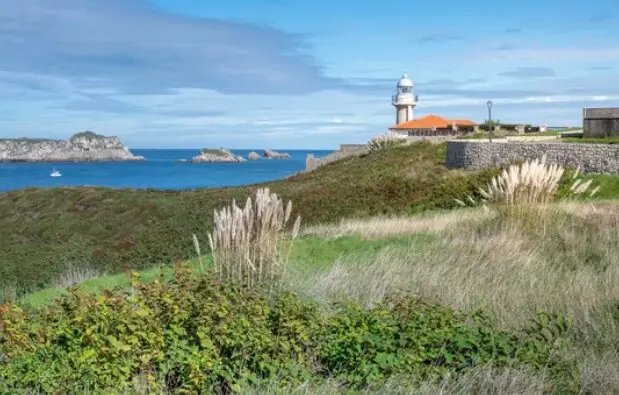 Faro de Punta del Torco de Afuera en Suances. / A.S.