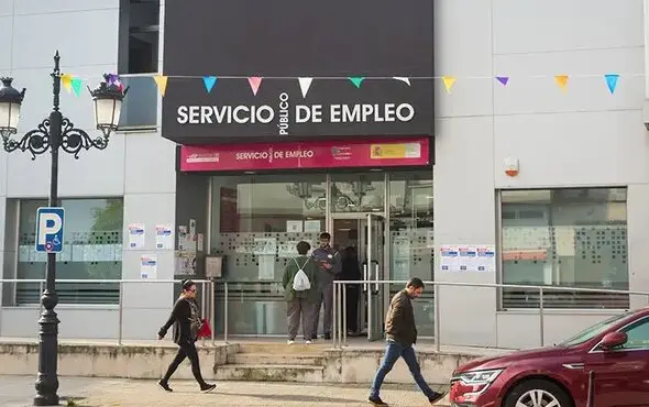 Una oficina de empleo en Cantabria. EP / Archivo