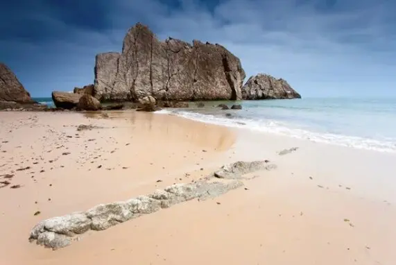 La piscina natural a s&oacute;lo 15min de Santander. / A.S.P
