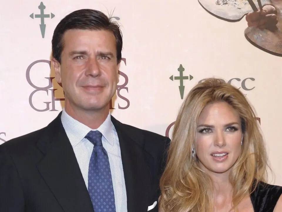La boda se celebr&oacute; con una notable lista de invitados y detalles de alta costura. / EP