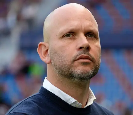 Jos&eacute; Alberto, el entrenador del Racing. / X