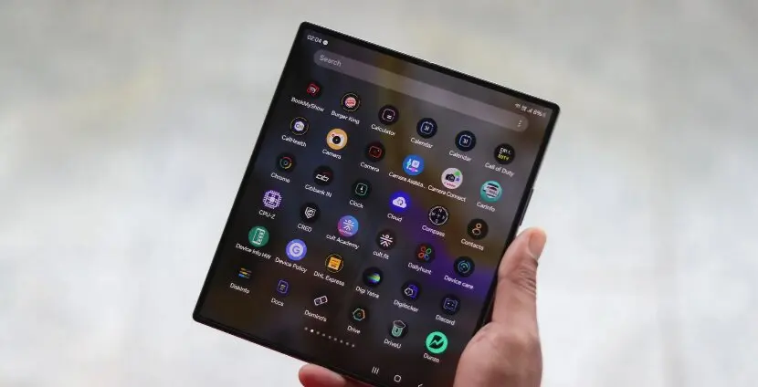 Los fans de Samsung no est&aacute;n contentos con la gesti&oacute;n de la actualizaci&oacute;n a One UI 7 (Android 15) por parte de la compa&ntilde;&iacute;a.