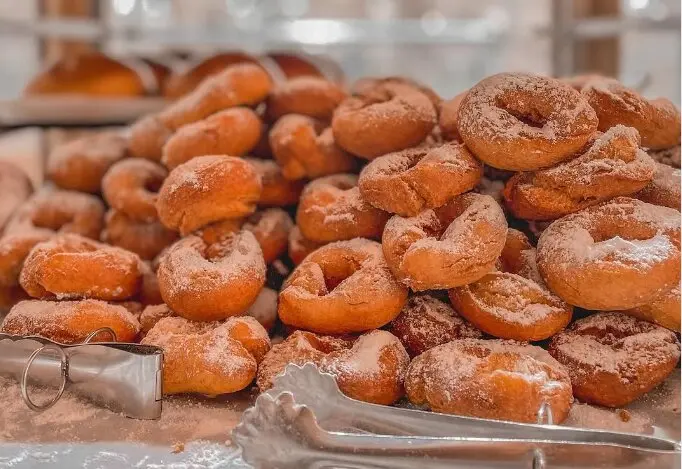 Las rosquillas que conquistan Torrelavega. / Panader&iacute;a Lasunci&oacute;n