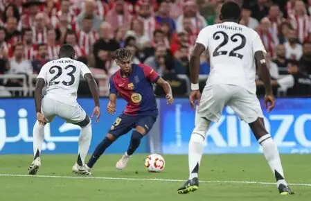 Partido disputado entre Real Madrid y FC Barcelona. / Szymon Gorski / EP