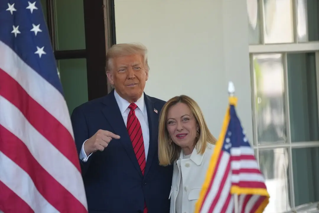 El presidente Donald Trump recibe a la primera ministra italiana, Giorgia Meloni, en la Casa Blanca para mantener conversaciones bilaterales sobre aranceles y relaciones europeas. Imagen: 989327668, Licencia: Derechos de autor protegidos, Restricciones: , Autorizaci&oacute;n de modelo: no, Cr&eacute;ditos: Andrew Leyden / Zuma Press / ContactoPhoto. Licencia editorial v&aacute;lida solo para Espa&ntilde;a y 3 meses a partir de la fecha de la imagen; posteriormente, elim&iacute;nela de su archivo. Para uso no editorial ni con licencia, p&oacute;ngase en contacto con EUROPA PRESS. Leer menos

Firma: Andrew Leyden / Zuma Press / ContactoPhoto - Solo para uso en Espa&ntilde;a