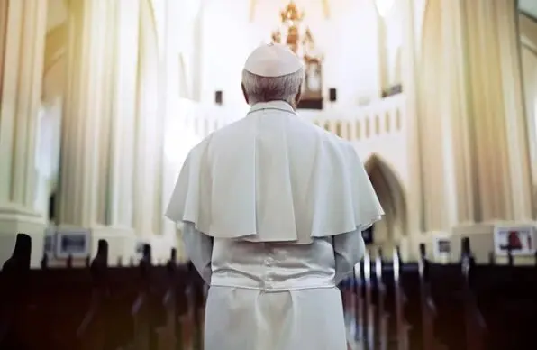 El Papa en la iglesia. / A.S.