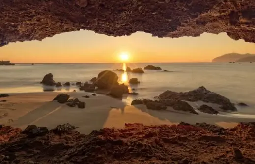 Vista desde la playa de Noja al atardecer. / A.S.